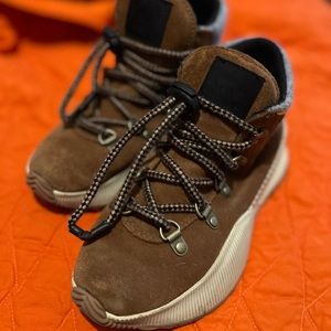 SOREL Out N About Conquest kids Boots brown Size 2